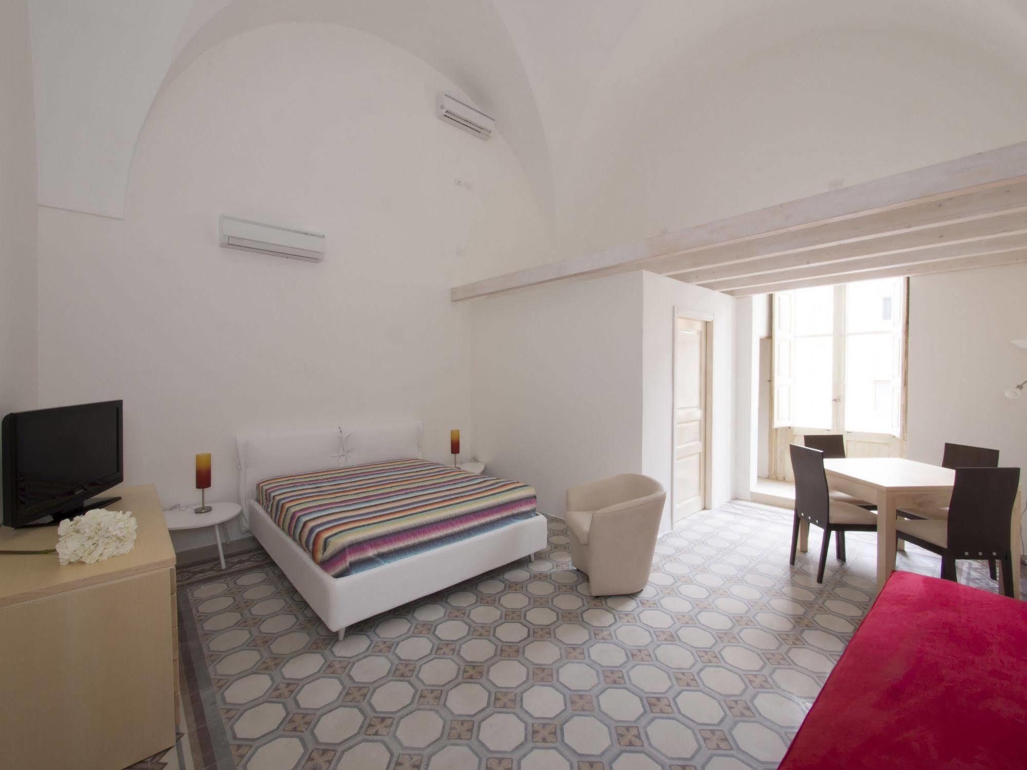 갈리폴리 Relais Carlo V - Palazzo Storico B&B 외부 사진